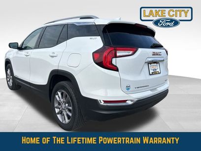 Used 2023 GMC Terrain SLT