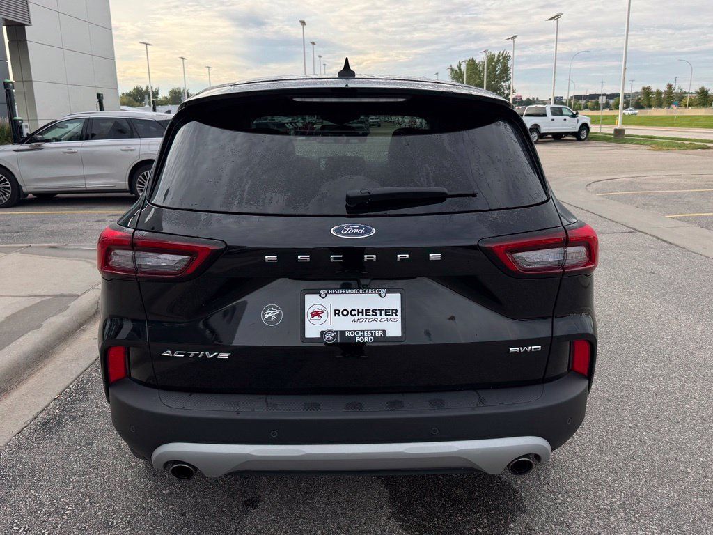 Used 2023 Ford Escape Active w/ Tech Pack #2 AWD/4WD image 45