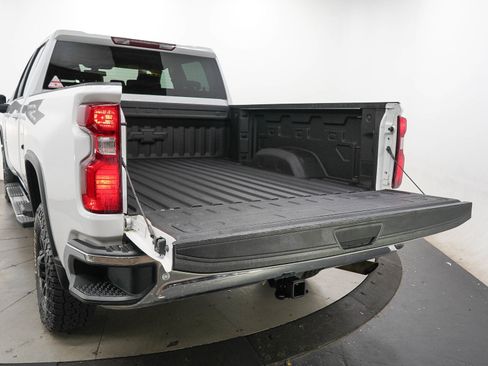 Used 2023 Chevrolet Silverado 2500 LT w/ True North Edition AWD/4WD image 9