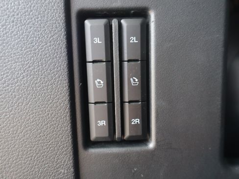 Used 2021 Ford Expedition XLT AWD/4WD image 30