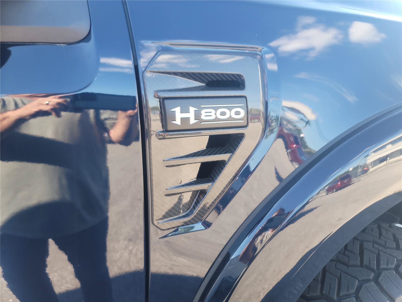 New 2025 Ford F150 Lariat w/ Equipment Group 502A High AWD/4WD image 13
