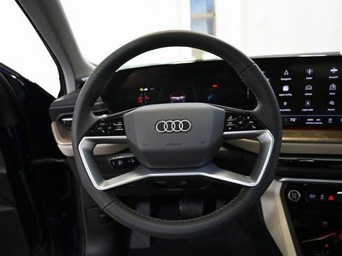Used 2025 Audi Q5 Premium Plus AWD/4WD image 4