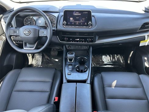 New 2026 Nissan Rogue SV FWD image 20