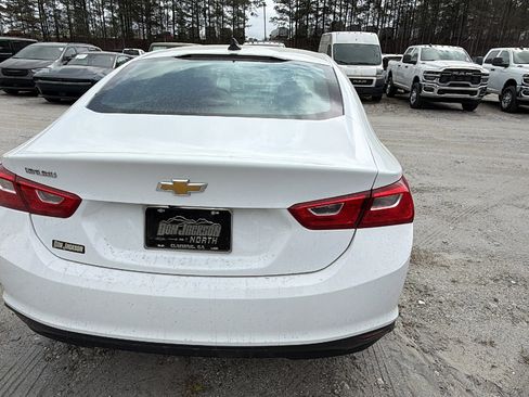 Used 2021 Chevrolet Malibu LS image 9
