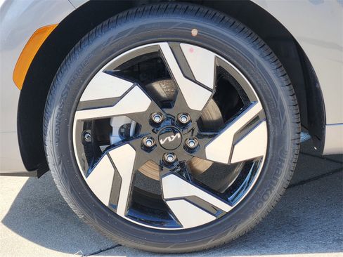 New 2025 Kia Soul GT-Line image 8