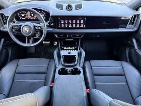 Used 2025 Porsche Cayenne GTS image 14