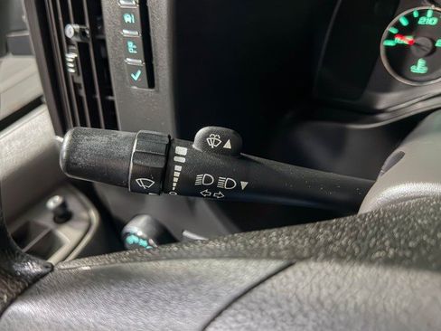 Used 2017 GMC Savana 3500 LS image 23