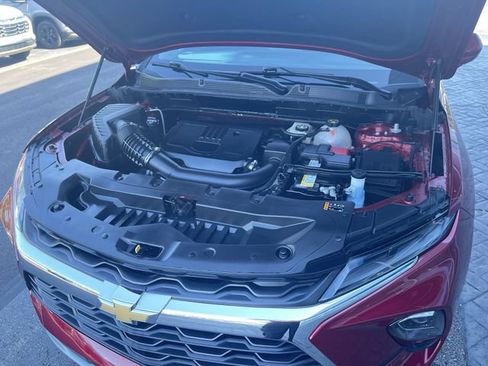 Certified 2024 Chevrolet Blazer LT w/ Convenience Package FWD image 30