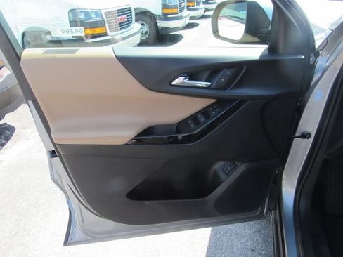 Certified 2025 Chevrolet Equinox ACTIV w/ Safety and Technology Package AWD/4WD image 10