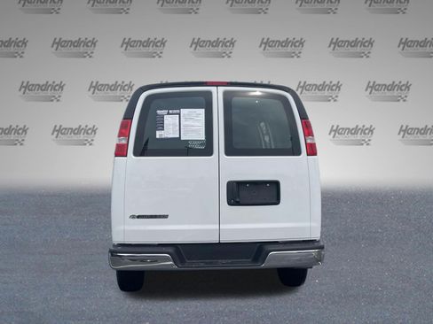 Used 2025 Chevrolet Express 2500 w/ Driver Convenience Package RWD image 9