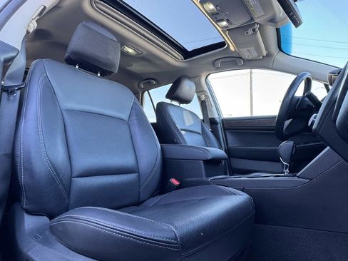 Used 2018 Subaru Outback 3.6R Limited image 28