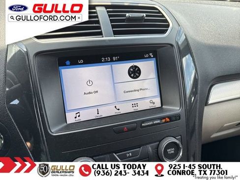 Used 2018 Ford Explorer XLT w/ Equipment Group 201A FWD image 8