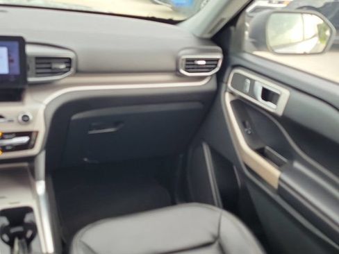Certified 2023 Ford Explorer XLT w/ Equipment Group 202A RWD image 22