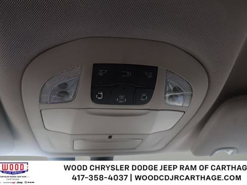 Used 2020 Chrysler Pacifica Limited w/ Advanced Safetytec Group FWD image 11