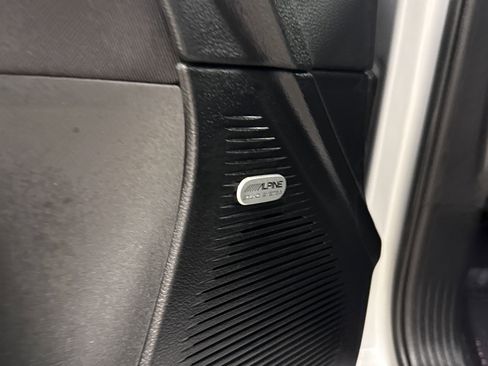 Used 2023 Dodge Challenger SXT w/ Blacktop Package image 4