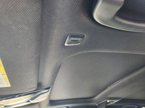 Used 2017 BMW 740i image 25