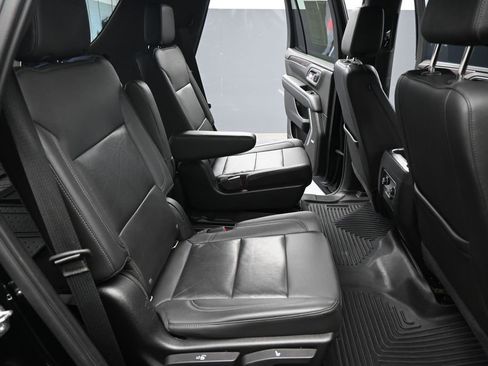 Used 2021 Chevrolet Tahoe LT w/ LT Signature Package RWD image 21