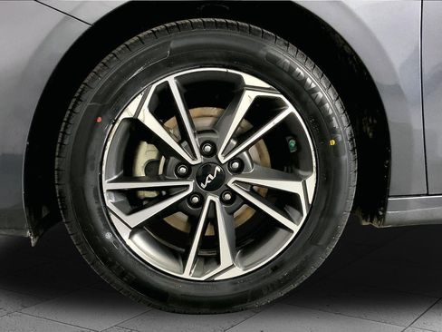 Certified 2024 Kia Forte LXS image 9