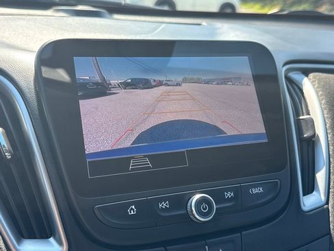 Used 2025 Chevrolet Malibu LT FWD image 21