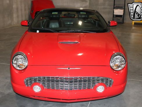Used 2002 Ford Thunderbird image 8