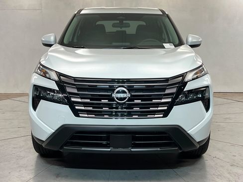New 2026 Nissan Rogue SV w/ Cold Weather Package AWD/4WD image 8