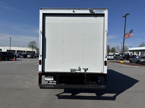 New 2026 GMC Savana 3500 Extended w/ Power Convenience Package image 9