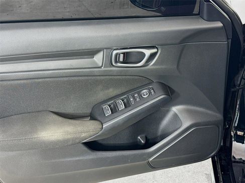 Used 2024 Honda Civic Sport image 11