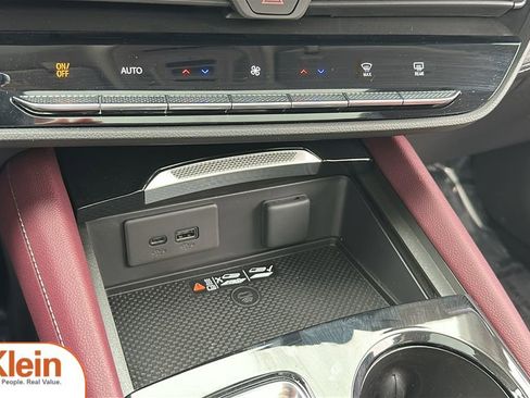 Used 2024 Buick Envision Sport Touring AWD/4WD image 24