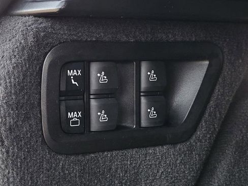 Used 2024 BMW X7 xDrive40i image 12