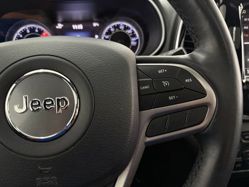 Used 2019 Jeep Cherokee High Altitude AWD/4WD image 28