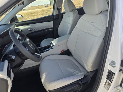New 2026 Hyundai Tucson SE image 13