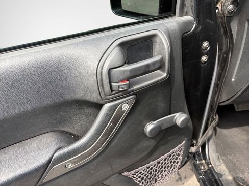 Used 2016 Jeep Wrangler Unlimited Sport AWD/4WD image 14