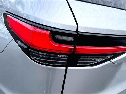 Certified 2026 Lexus TX 500h AWD w/ Technology Package image 27