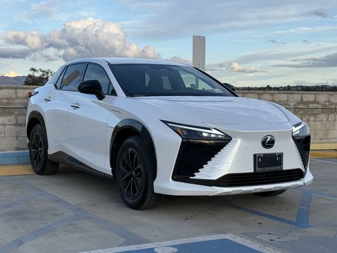 New 2026 Lexus RZ 350e 2WD image 2