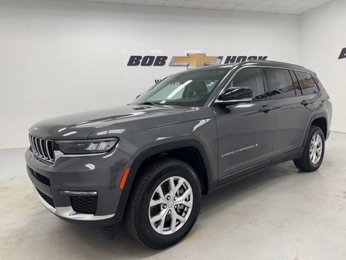 Used 2022 Jeep Grand Cherokee L Limited AWD/4WD image 1
