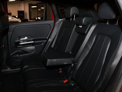 Used 2022 Mercedes-Benz GLA 250 4MATIC image 12