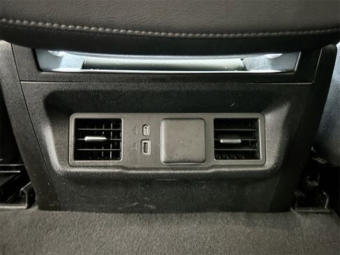 Used 2023 Chevrolet Silverado 1500 LT image 35