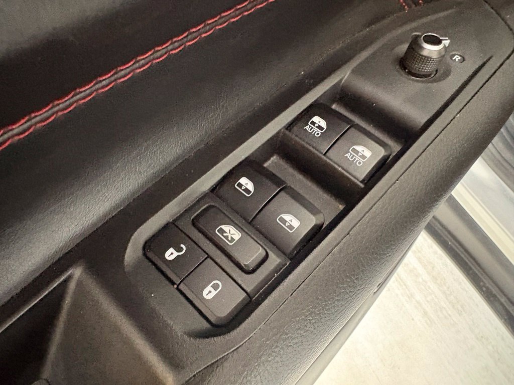 Used 2025 Jeep Compass Trailhawk AWD/4WD image 20