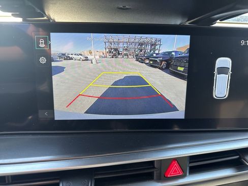 Used 2024 Kia Sorento S image 10