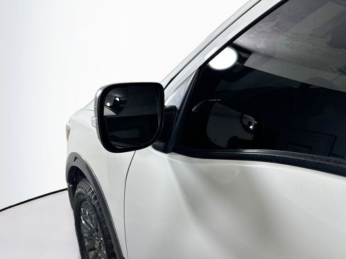 Used 2018 Nissan Titan Platinum Reserve w/ Platinum Utility Package image 10