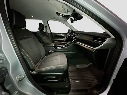 Used 2023 Jeep Grand Cherokee L Laredo w/ Luxury Tech Group I AWD/4WD image 37