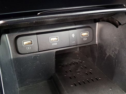 Used 2023 Kia Sorento S w/ Panoramic Sunroof Package image 26