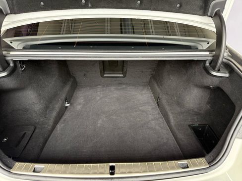 Used 2021 BMW 750i xDrive w/ Luxury Rear Seating Package image 35