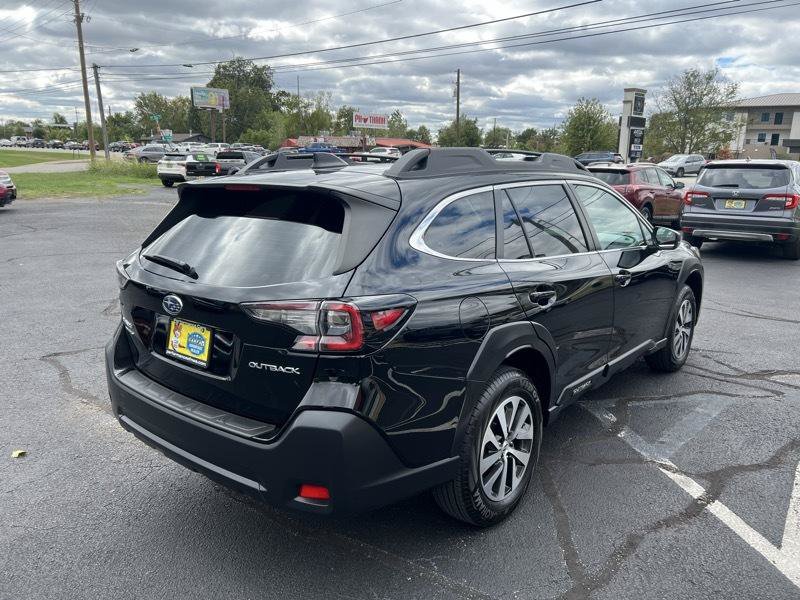 Used 2024 Subaru Outback AWD/4WD image 4