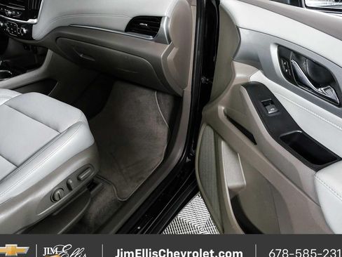Certified 2021 Chevrolet Traverse LT AWD/4WD image 23