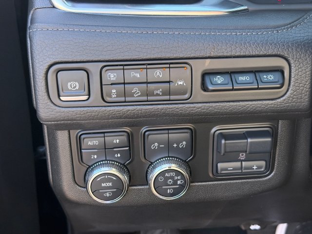 Certified 2024 GMC Yukon XL Denali w/ Denali Reserve Package AWD/4WD image 35