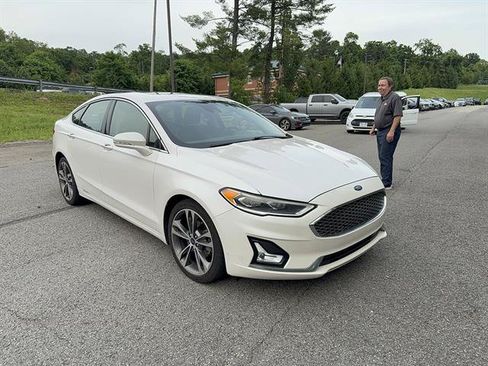 Used 2020 Ford Fusion Titanium AWD/4WD image 4