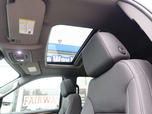 New 2026 GMC Sierra 1500 Elevation w/ Elevation Premium Package AWD/4WD image 25