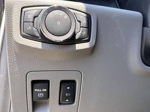 Used 2019 Ford F150 XLT w/ Equipment Group 302A Luxury AWD/4WD image 30
