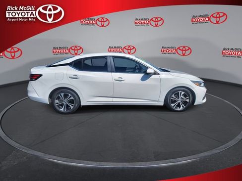Used 2023 Nissan Sentra SV FWD image 9